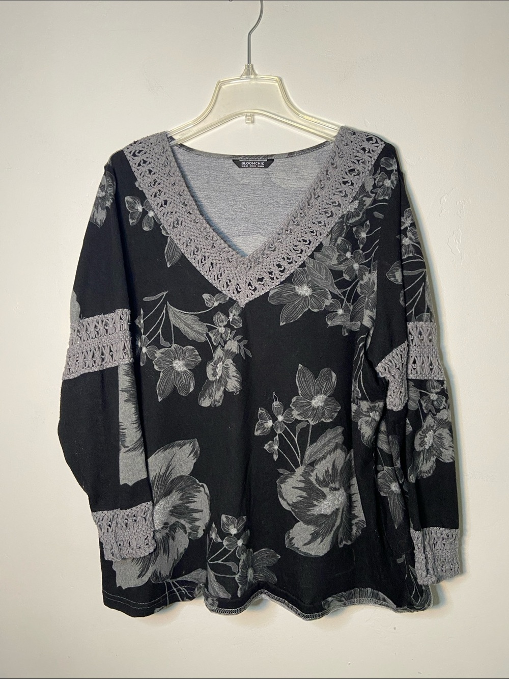 BloomChic Black Long-Sleeve V-Neck Top with Gray Floral Print
